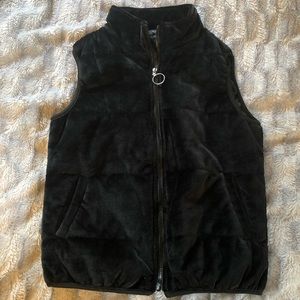 Simply Vera Vera Wang black faux fur zip up vest